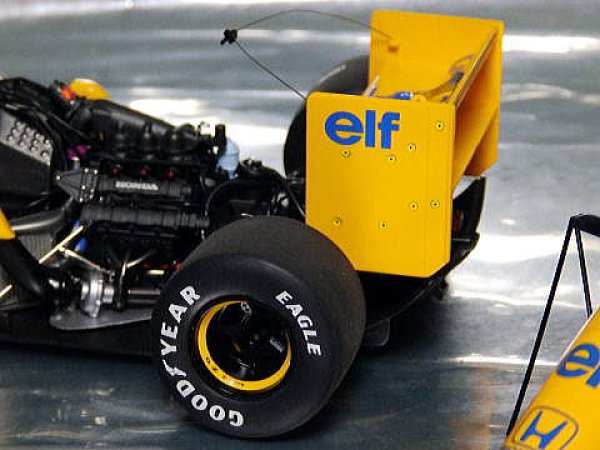 画像5: 1/18ロータス99t用キャメルデカール (5)