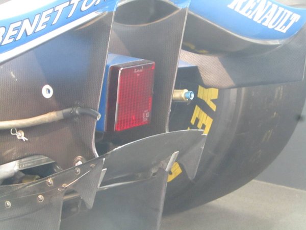 画像8: 1/20ベネトンB195&レーシングスーツデカール (8)