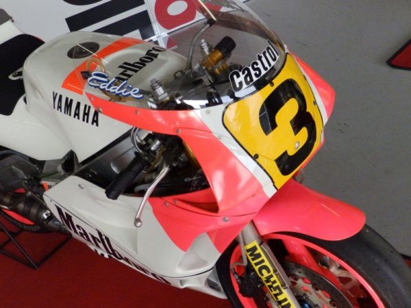 画像1: 1/12ヤマハYZR500’88マルボロ&ヘルメットデカール (1)