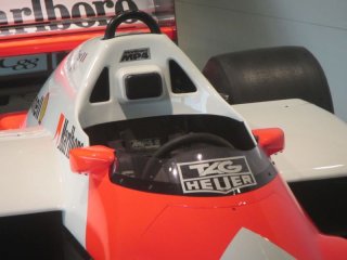 1/24マクラーレンMP4/12C GT3レッドブル S.ローブデカール