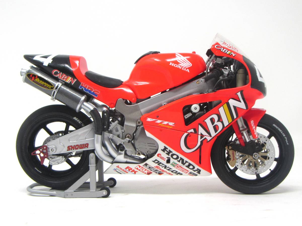 日本公式オンライン 1/12 ミニチャンプス ホンダ VTR1000 ロッシ 鈴鹿8